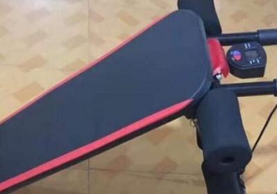 腹肌板怎么使用方法