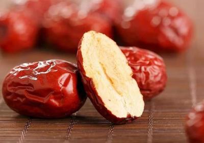 这4种养生食物，吃错“专偷寿命”！薏米红枣榜上有名，赶紧看看，吃错马上改！