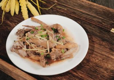 鸽子汤怎么炖最营养
