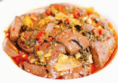 猪血的功效与作用、禁忌和食用方法