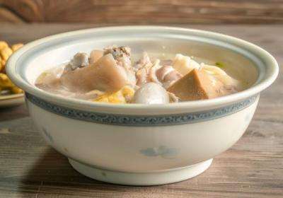 猪蹄的功效与作用、禁忌和食用方法