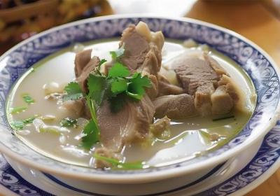 羊肉汤的功效与作用、禁忌和食用方法