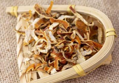 橙子皮的功效与作用、禁忌和食用方法