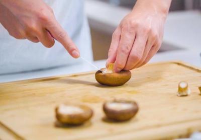 蘑菇汤的功效与作用、禁忌和食用方法