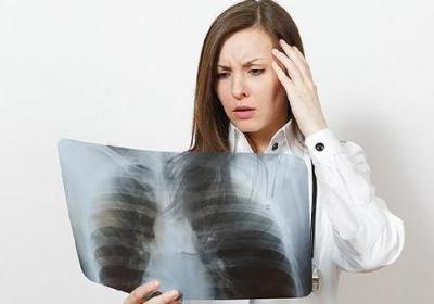 医术弘扬：教授李琦对小王的影响