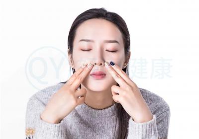 细菌性角膜炎的症状有哪些？多为这几个表现