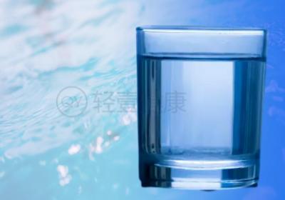 四肢肿胀是什么原因引起的？常见因素有这几个
