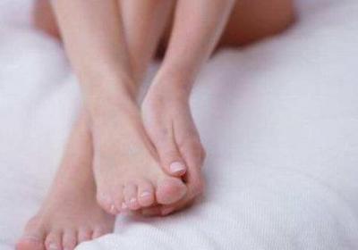 手足多汗症是什么，该怎么治疗？
